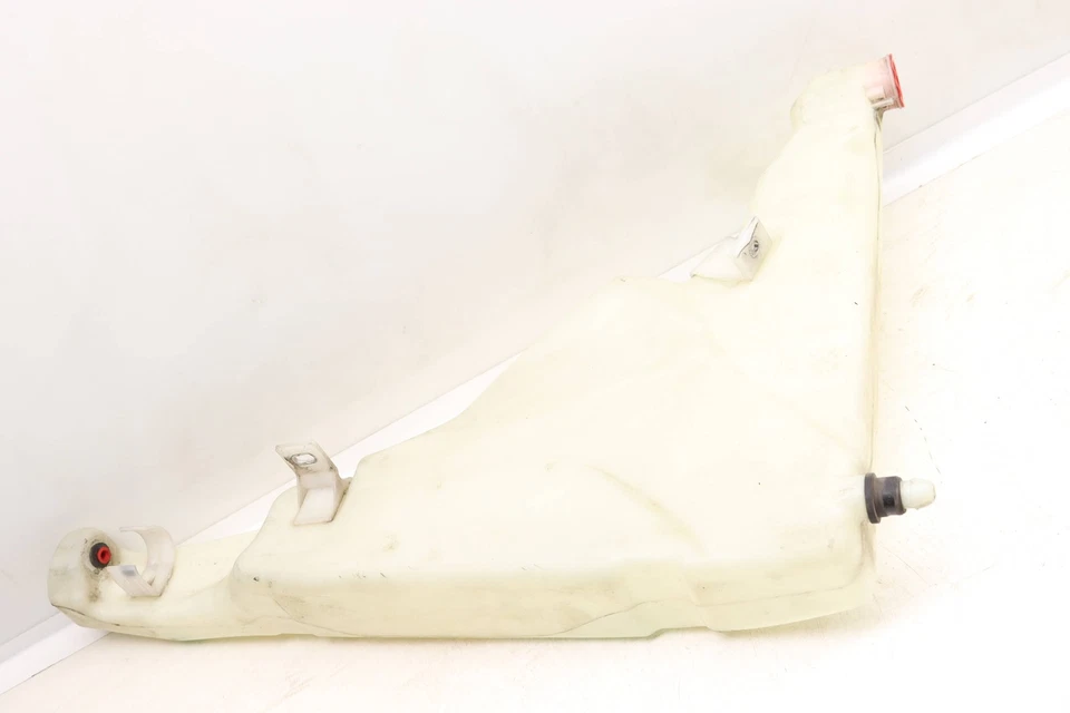 2011-2017 AUDI A8 QUATTRO - Lavadora de para-brisa TANQUE / Reservatório 4H0955451B - Imagem 2 de 4