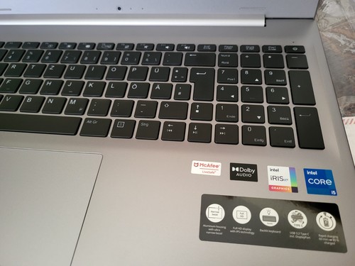 Medion Akoya S17405 MD62247 Notebook 17,3 Zoll - Bild 12 von 18