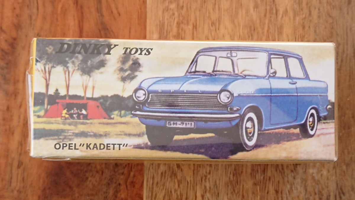 Dinky toys 540 DeAgostini / Opel Kadett (Neu und originalverpackt) in Bougy-Villars für CHF 13