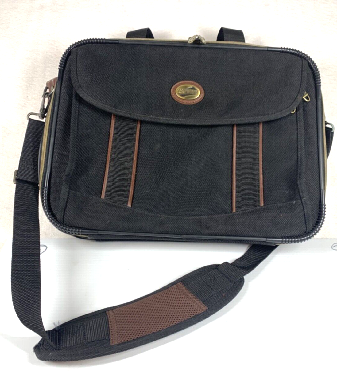 American Tourist Durable Luggage Carry-On Bag for Travel