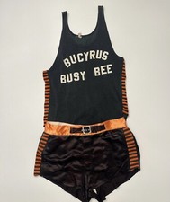 VINTAGE 1930s DURENE AND SATIN ATHLETIC TANK TOP AND SHORTS SET BUCYRUS BUSY BEE
