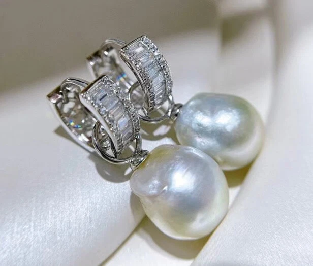 Pendientes de perlas barrocas grandes blancas naturales de 14-16 mm enchapados en oro 925S Foto 3 de 4