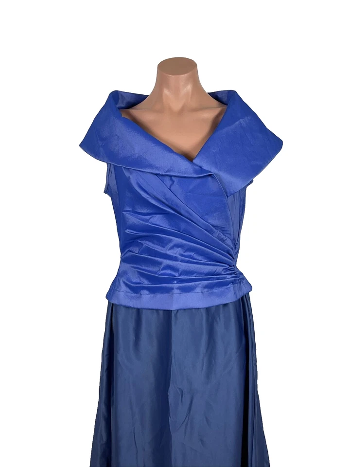 Tadashi 复古缎面 Perriwinkle 长礼服 - V 领褶皱正式 10 — 第 3/4 张图片