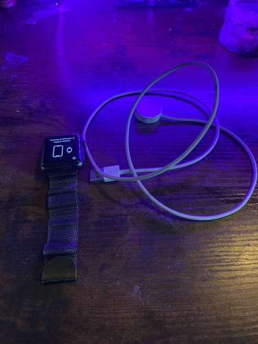 Apple Watch Series 3 Stainless Steel 42mm (3rd gen) - Picture 3 of 3