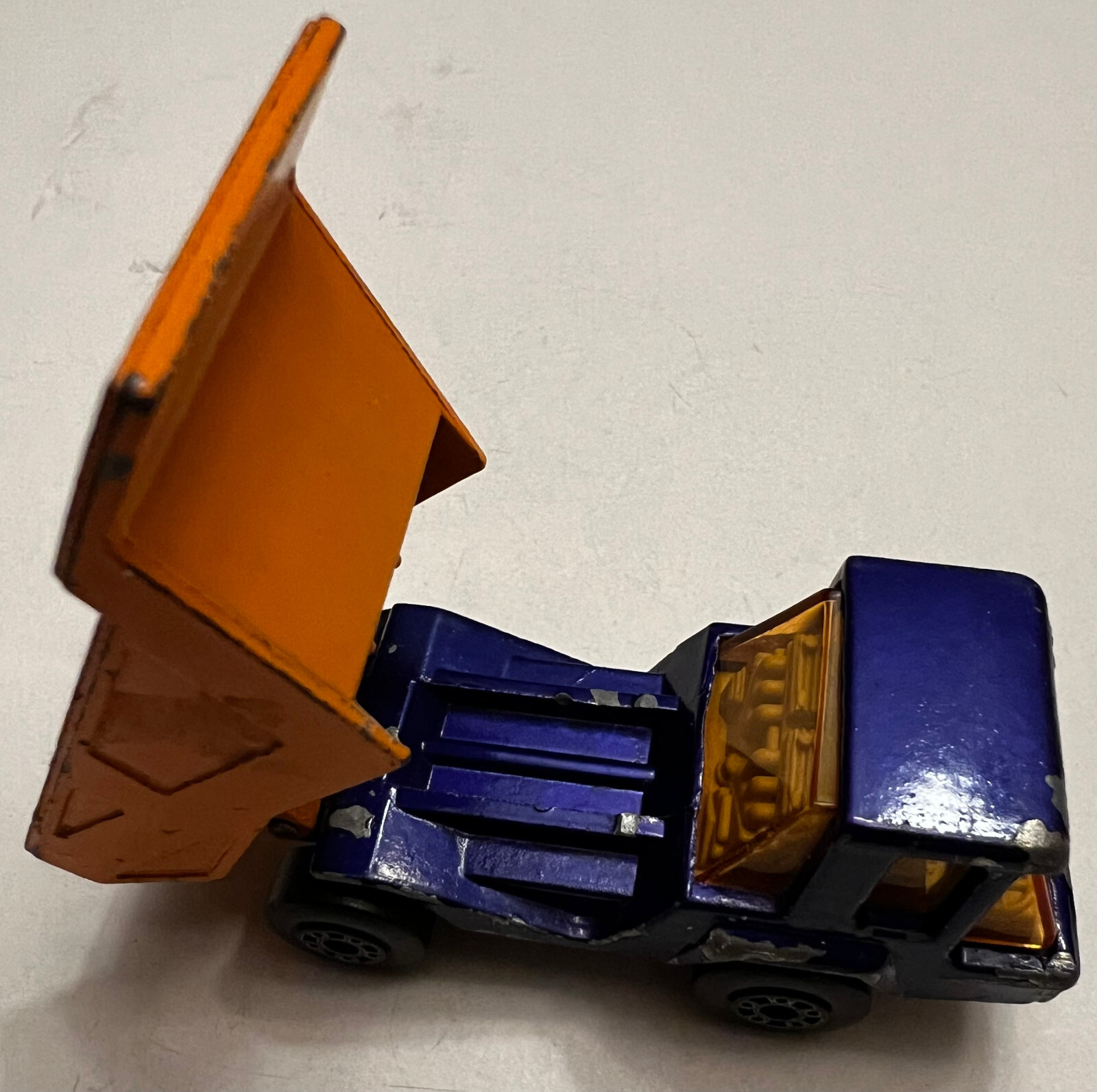 Picture 5 of 6