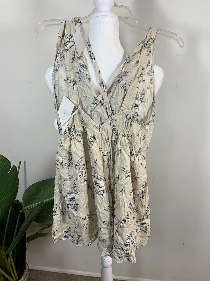 Mameluco sin mangas con estampado floral exuberante, talla M Foto 4 de 4