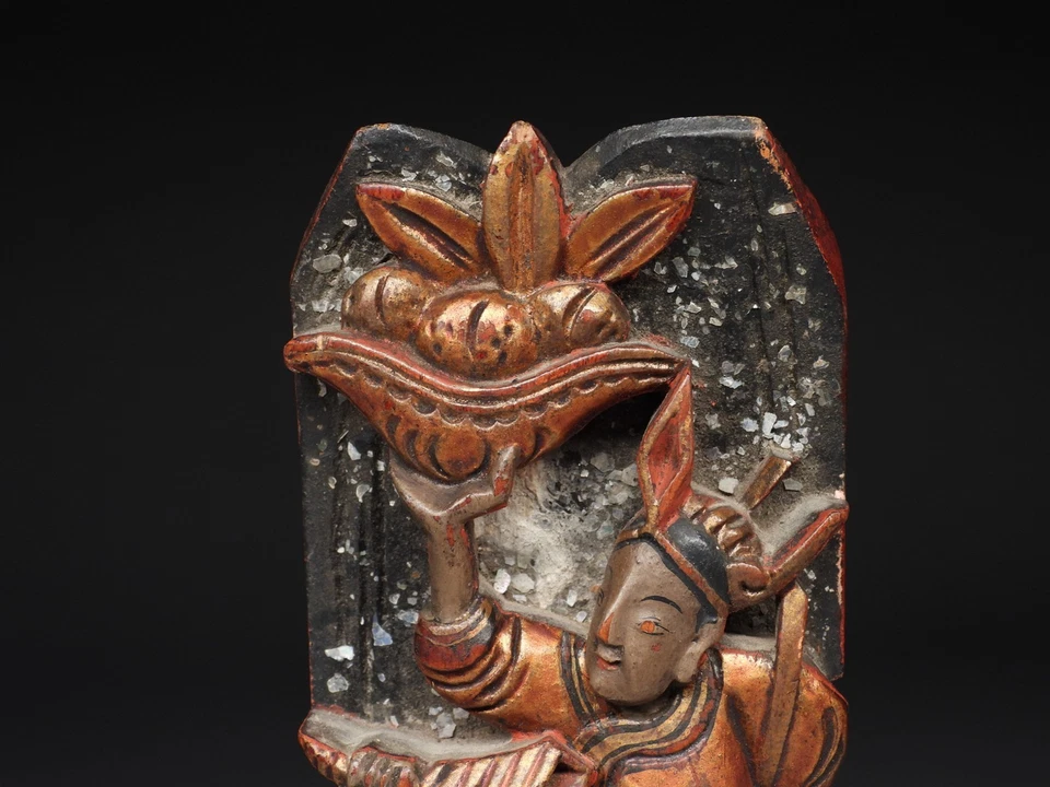 古董 C.1900 雕刻木 M.O.P. 中国舞蹈男士雕塑 — 第 3/4 张图片