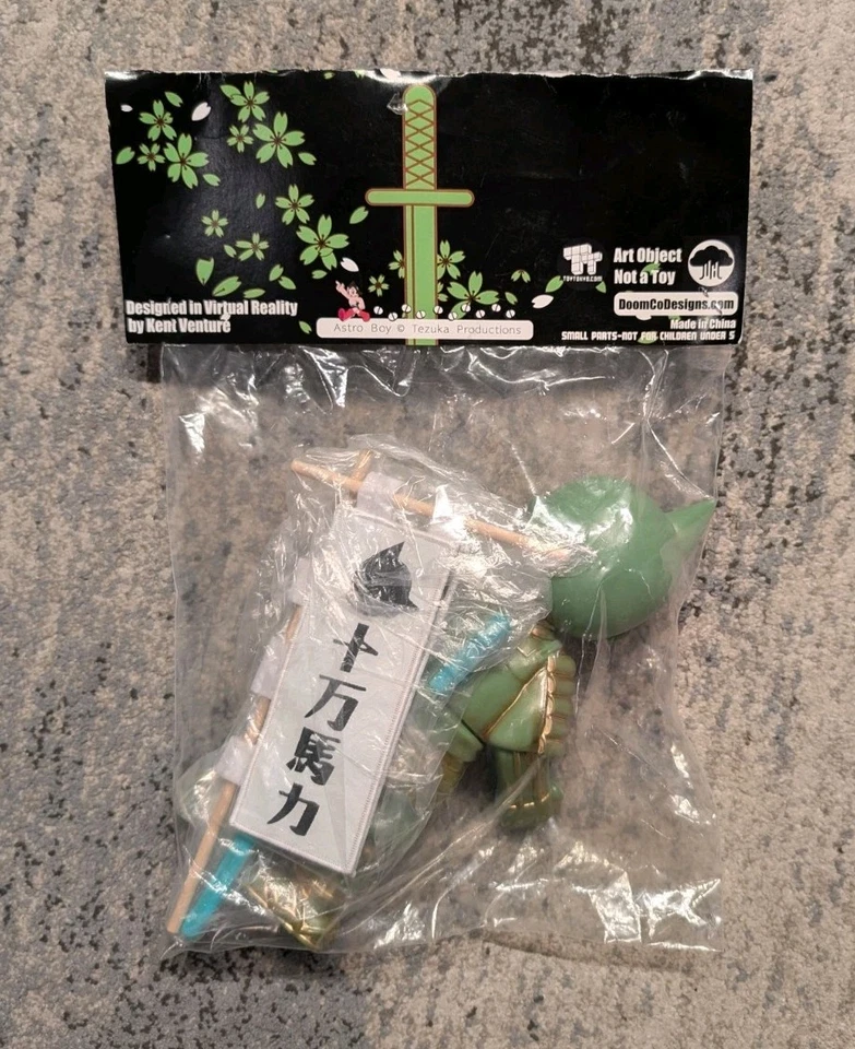 Nueva figura de Sofubi de cobre envejecido Astro Boy Samurai Tezuka x DoomCo 9" vinilo suave Foto 3 de 3