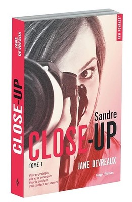 Close up - Band 01 - Devreaux, Jane