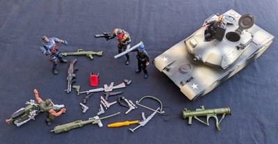 Near Joe Figures & Joe-Compatible Vehicles: Remco, Chap Mei, Azrak