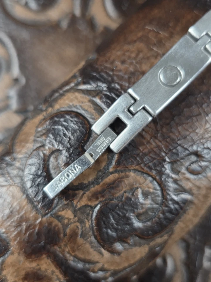 Pulseira magnética Sabona aço inoxidável 2 tons - Imagem 4 de 4