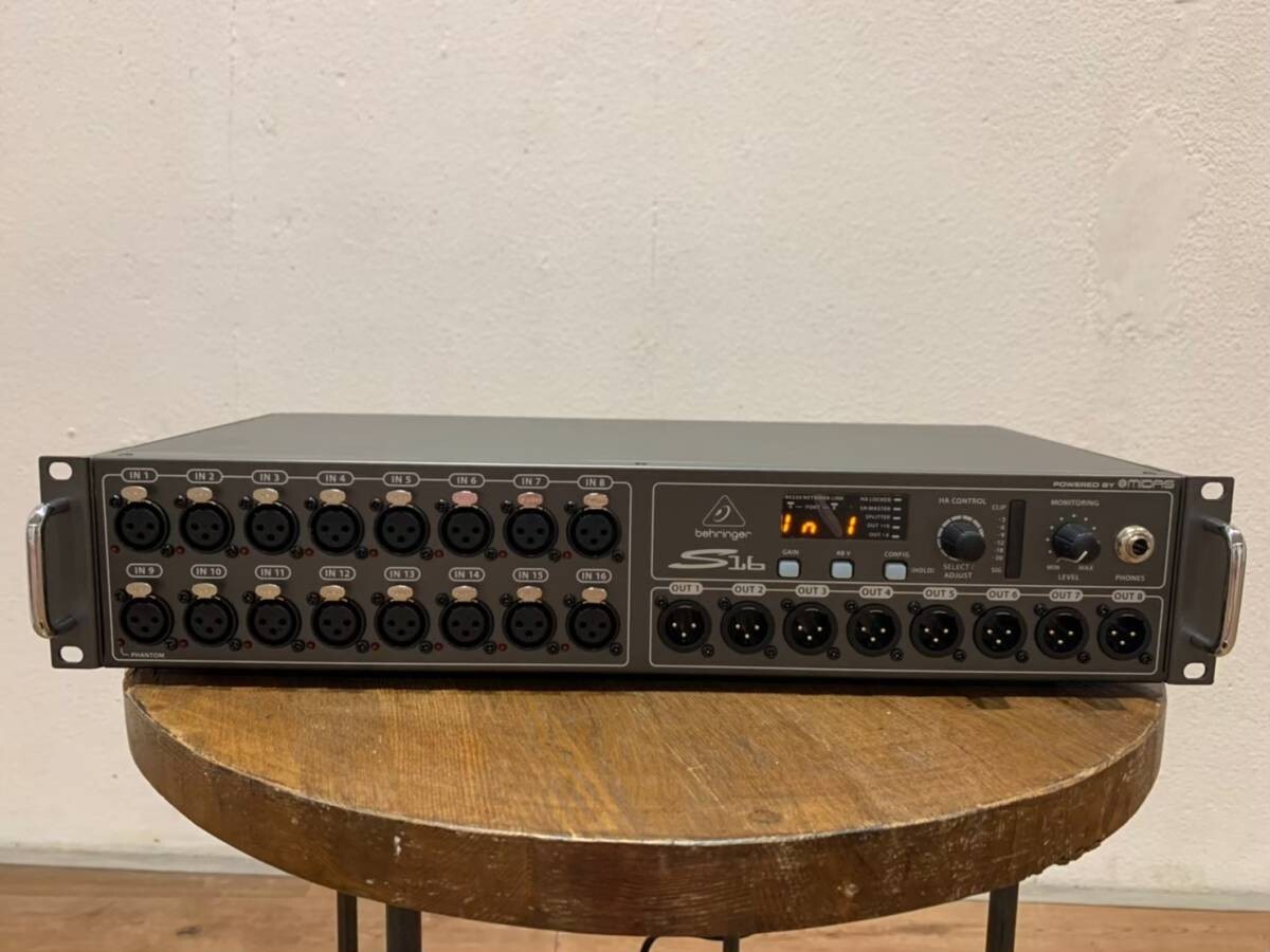 Behringer S16 16-input / 8-output Digital Stage Box