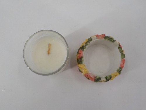 WHITE TEA CANDLE IN FLORAL CERAMIC CANDLE HOLDER HAWAIIAN HIBISCUS POLYNESIAN - Picture 4 of 10