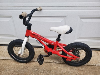 Bicycles - Specialized Hotrock - Nelo's 