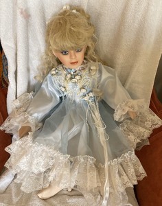 welden museum of fine collectibles