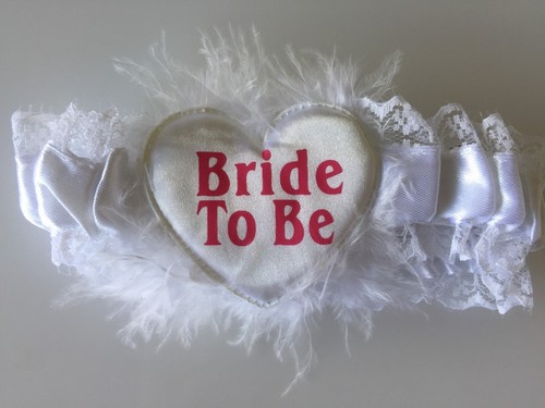 Hen's night Party White Bride to be Bridal lace fur Garter Suspender Belt Strap - Picture 4 of 6