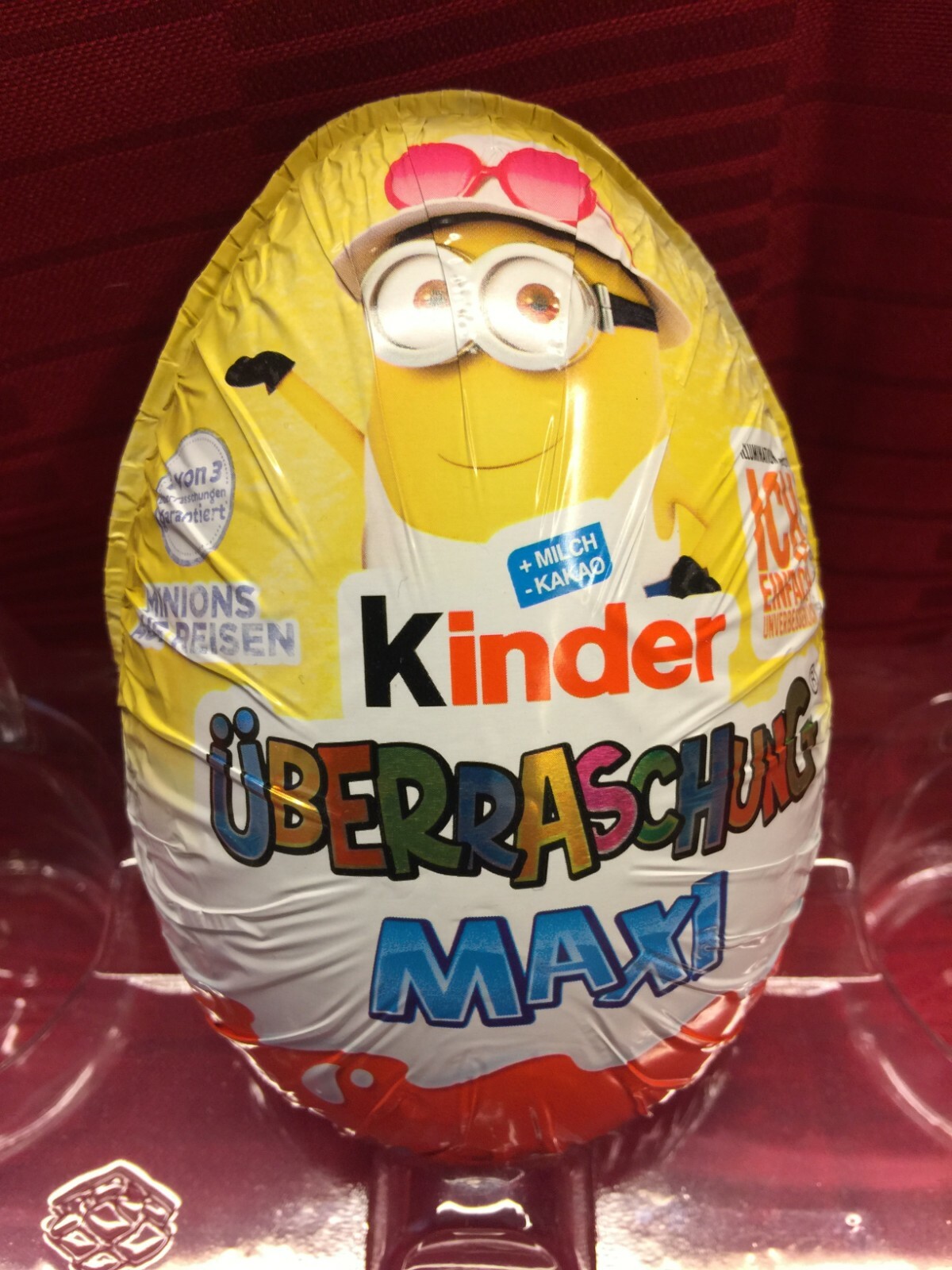 kinder surprise maxi egg