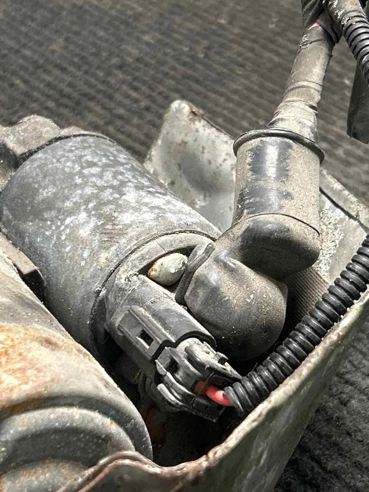 Fits 2007-2009 Hyundai Santa Fe, 2.7L Starter Motor, OEM#: 361003E020 Foto 2 de 4