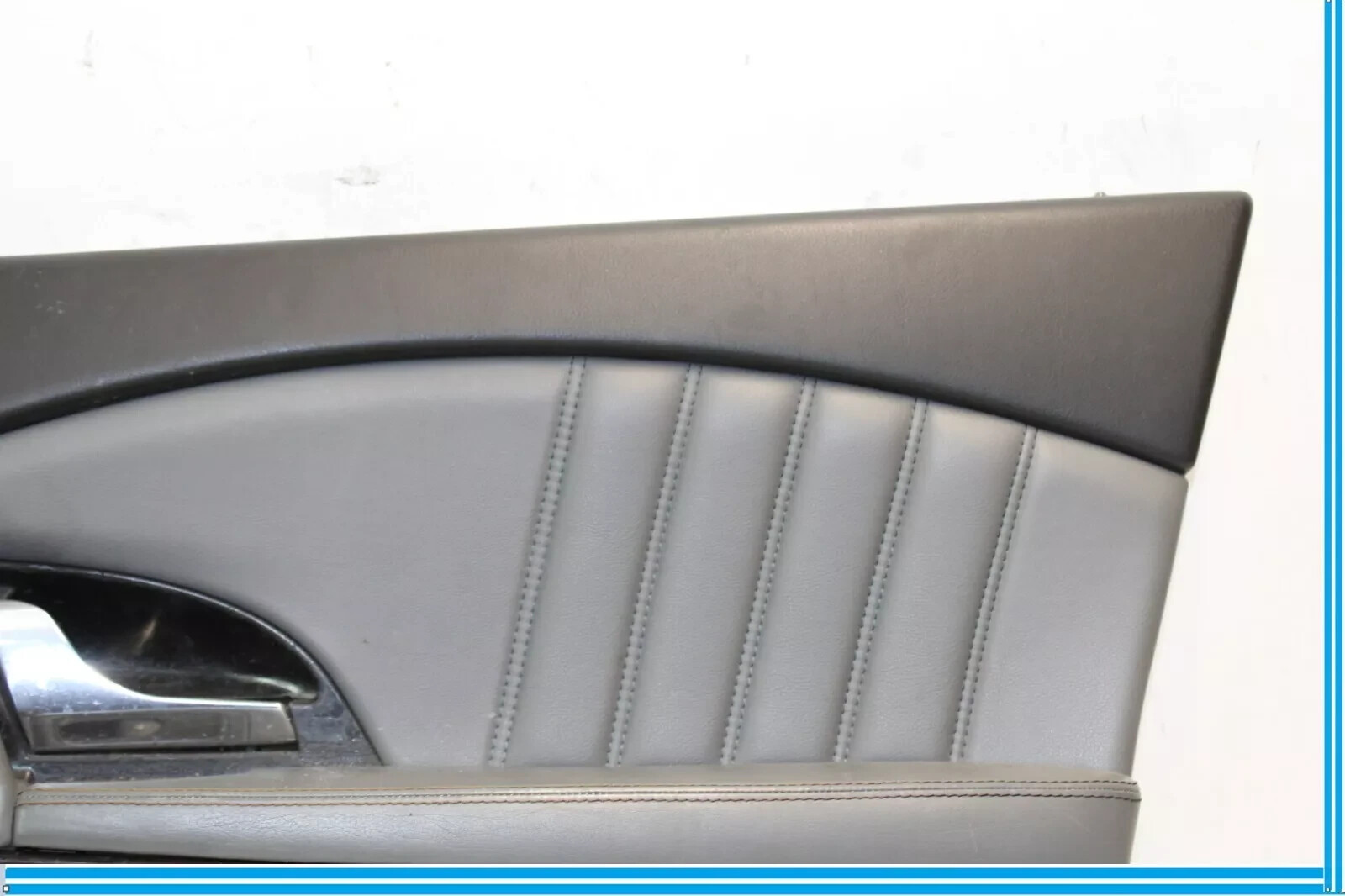 03-13 Maserati Quattroporte M139 Front Right Side Interior Door Panel Gray OEM