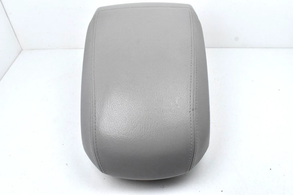 2008-2010 Saturn Vue Center Console Gray Leather Armrest Lid Storage OEM - Image 3 of 4