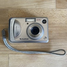 Fujifilm FinePix A510 5.1MP Digital Camera, Silver - Tested Fully working 