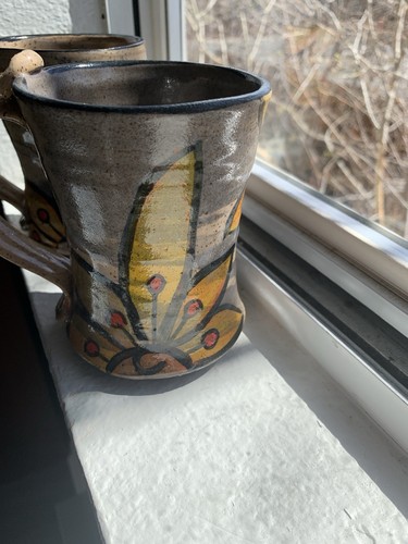 Paar Tassen Studio Kunst Keramik Becher Kunsthandwerk Handgeworfen Sonnenblume 12oz signiert - Bild 8 von 14