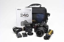 Nikon D40 DSLR body w/Nikkor 18-55mm f3.5-5.6G ED II, 2Batts Case, Great 