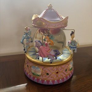 Multi Princess Carousel Snow Globe, Music, Song Title: So This Is Love, Lighted
