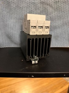 CARLO GAVAZZI RGC3A60D25KKE SOLID STATE RELAY