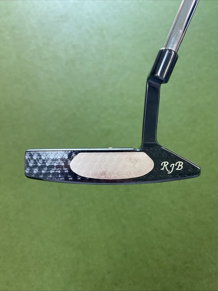 RJB Bettinardi BB10 White Lightning 32.5” Blade Putter  - Image 3 of 4