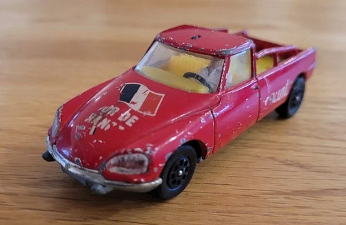 1971 VINTAGE CORGI TOYS No. 510 CITROEN DS 19 TOUR DE FRANCE TEAM MANAGER'S CAR