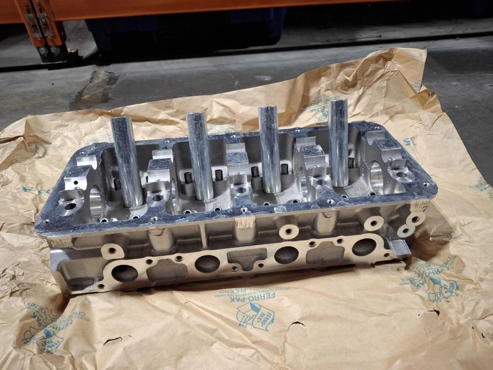 Cylinder Head Excluding Acr And R/T With Egr Port Fits 96-02 NEON 4464493 Foto 4 de 4