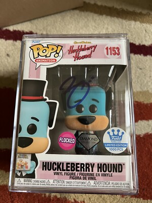 s-l400.jpg Funko Pop Diamond Flocked Huckleberry Hound LE 1000 with Around the World Book main image 0