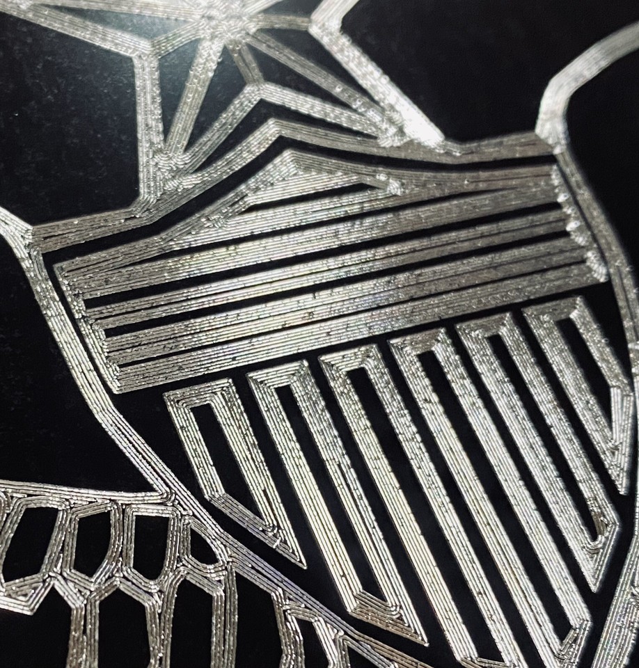 Engraved Senior Sr. Army Aviator Wings Car Tag Diamond Etched License Plate Gift | Black | Aluminum | 12 In X 6 In | Gloss | Bolt-On | Universal Fitment | 3 - Foto 7