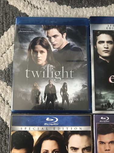 4 Twilight BLU-RAY’s - Picture 2 of 5