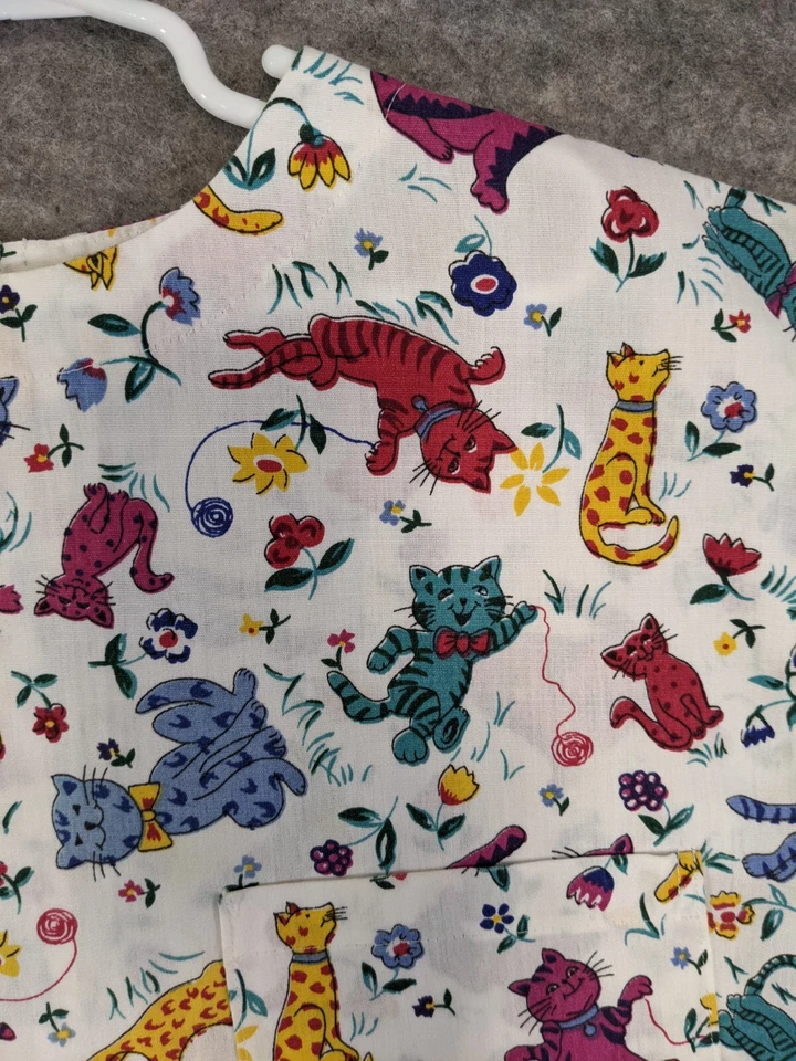 Top corto vintage hecho a mano niñas jóvenes mediano multicolor estampado de gato bolsillos Foto 2 de 4