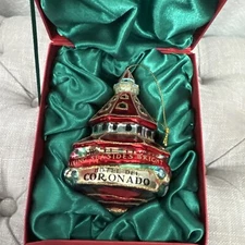 Rare 2015 Hotel Del Coronado Glass Making Seasides Bright Ornament Christmas
