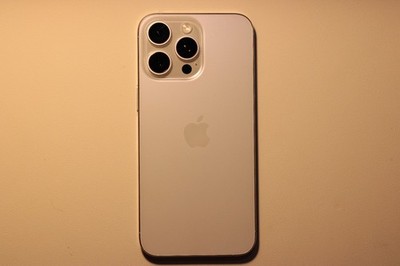 Apple IPhone 15 Pro Max 256GB ATT Locked