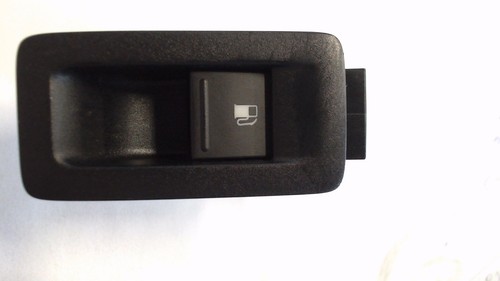 Schalter Tankklappe (tür vorn) Links VW Touran 1.6 TDI DPF DSG Bj 2013 1 T