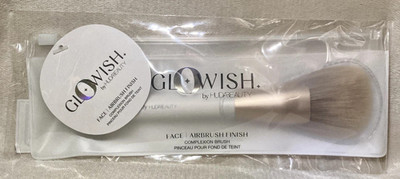 Huda Beauty GloWish Airbrush Finish Skin Tint Complexion Brush ~ Sealed in Pouch