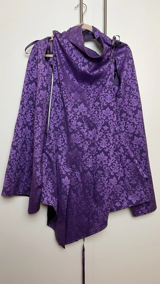 Von Lancelot Corsé Imitación Dragon Escala Chaqueta Con Cordones Talla 12 Púrpura Foto 2 de 4