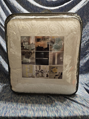 Madison Park Quebec Vancouver 3 Piece King Quilted Bedspread Set In Khaki $290