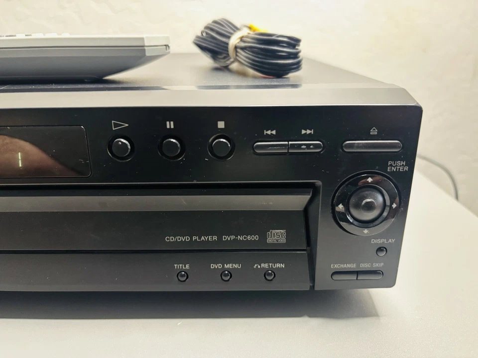 Reproductor cambiador de discos Sony DVP-NC600 CD DVD 5 probado con control remoto Foto 3 de 4