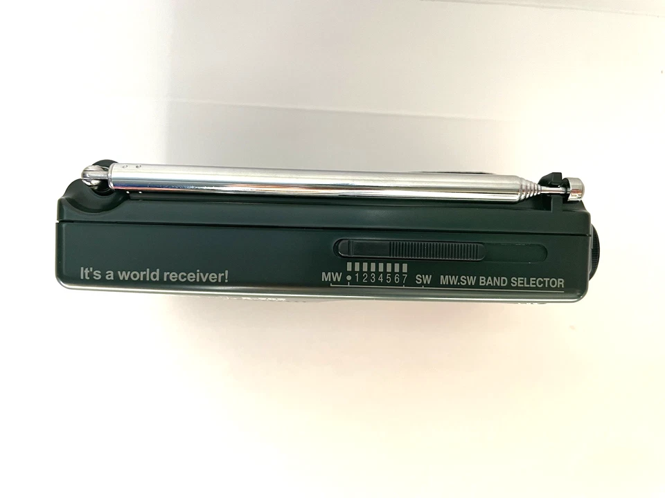 Neu TECSUN R-909 Tragbares Radio FM MW (AM) SW (KW) 9 Bänder Weltempfänger - Bild 2 von 4