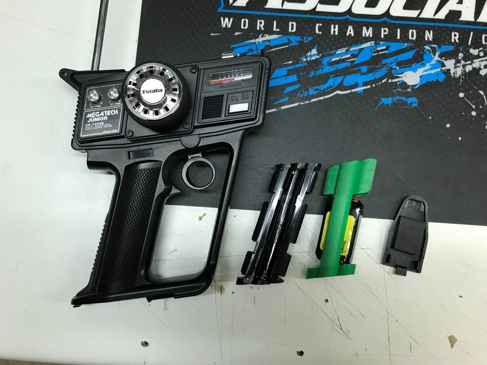 3S LiPo Battery Holder for Futaba Magnum & Megatech Junior Transmitter