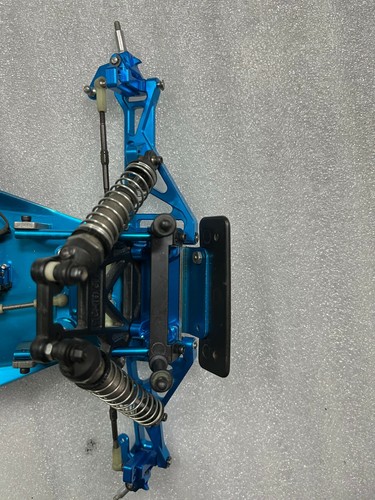 Dhawk CNC Aluminum Front Bulkhead Blue For Team Associated RC10GT RC10T - Picture 6 of 8
