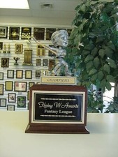 FANTASY HOCKEY TROPHY PERPETUAL 16 YEAR BOBBLEHEAD PERPETUAL AWARD @