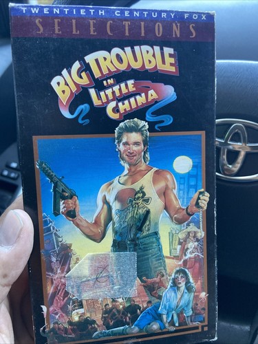 Big Trouble in Little China VHS! Classic Movie! Rare! - Picture 2 of 15