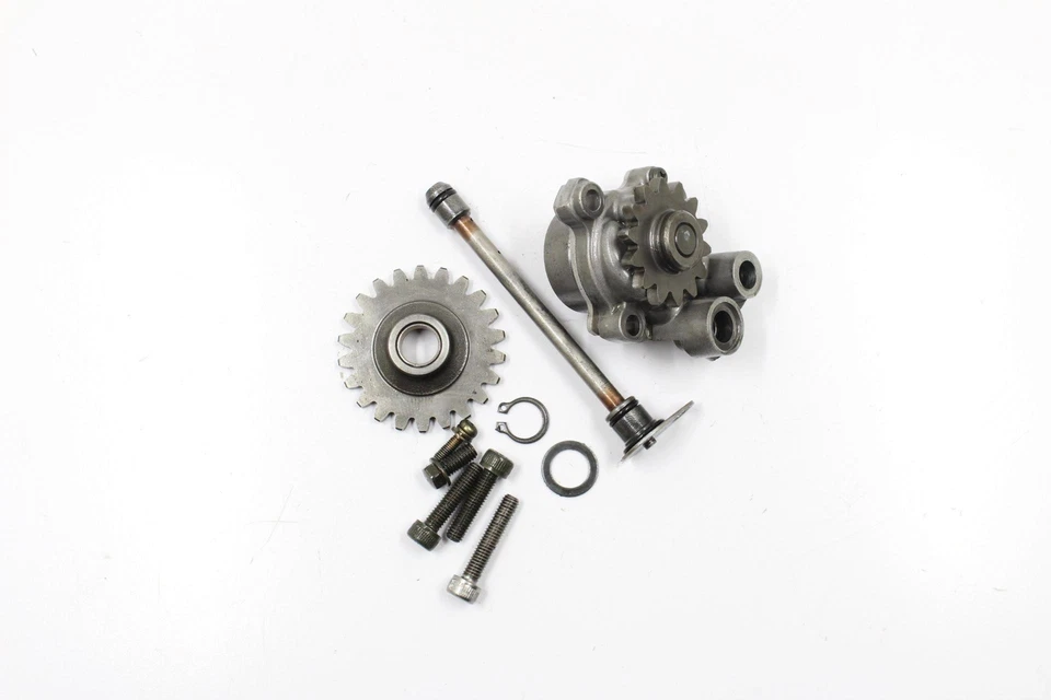 BOMBA DE ÓLEO DE MOTOR 2001 YAMAHA YZ250F FABRICANTE DE EQUIPAMENTO ORIGINAL - Imagem 3 de 4