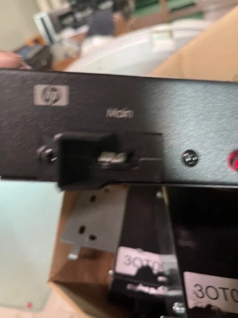 HP 1U Rack Mount 24A 100-127VAC 1P Core Module PDU EO4500 252634-001/228481-001 - Image 4 of 4